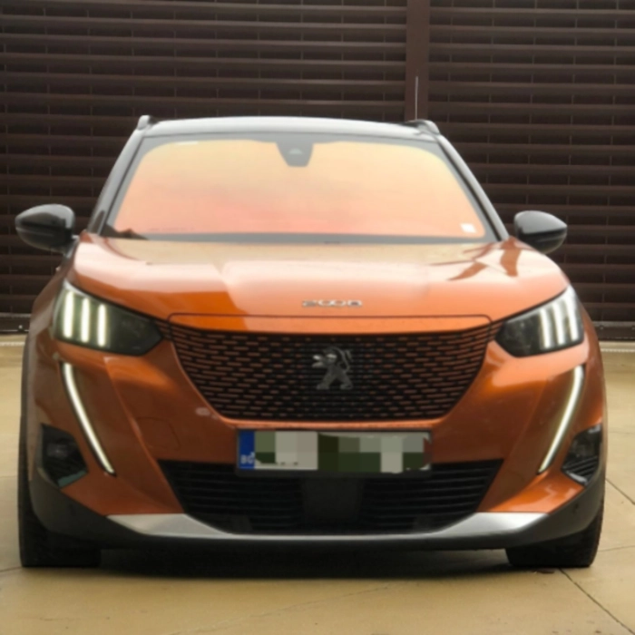 Слънцезащитно фолио RED Chameleon 70% 1.02/30m | 85.00 лв. / 43.46 &euro;